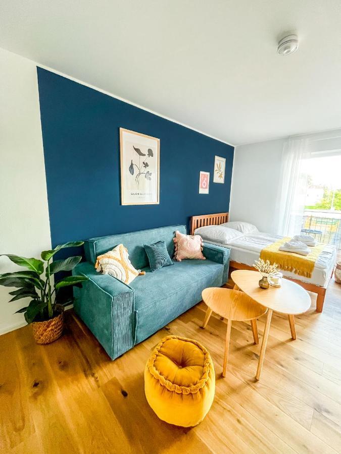 Sunset Club - Kueche - Balkon - Parken Apartment Memmingen